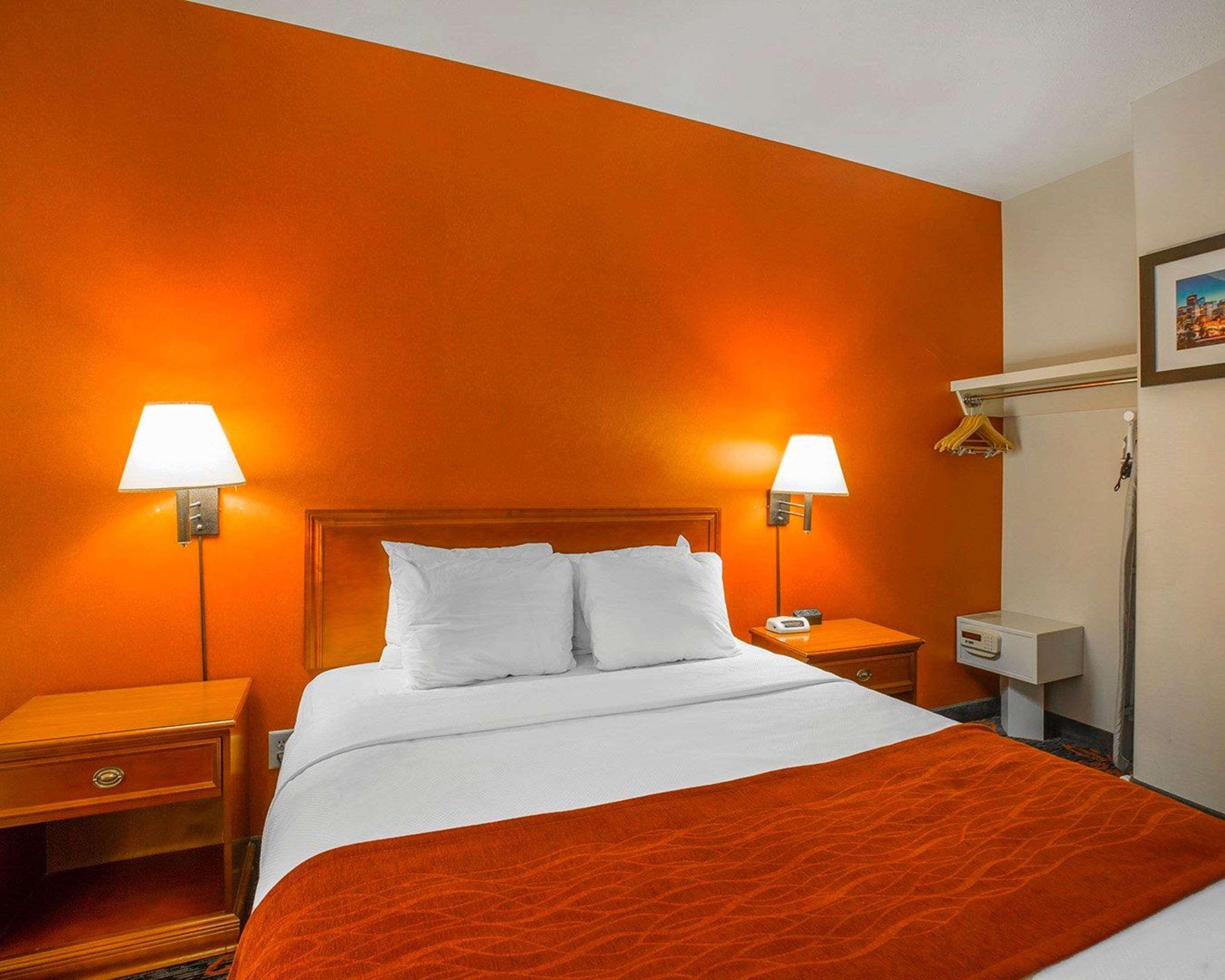 Comfort Inn & Suites University Calgary Extérieur photo