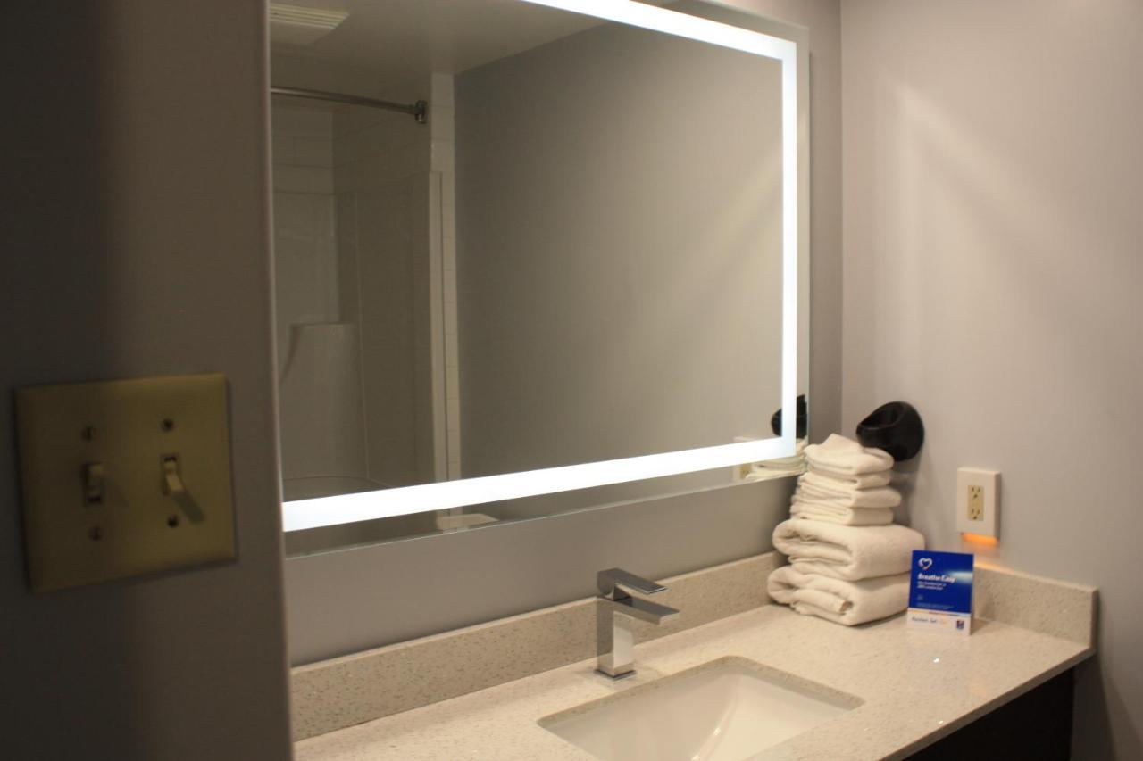 Comfort Inn & Suites University Calgary Extérieur photo