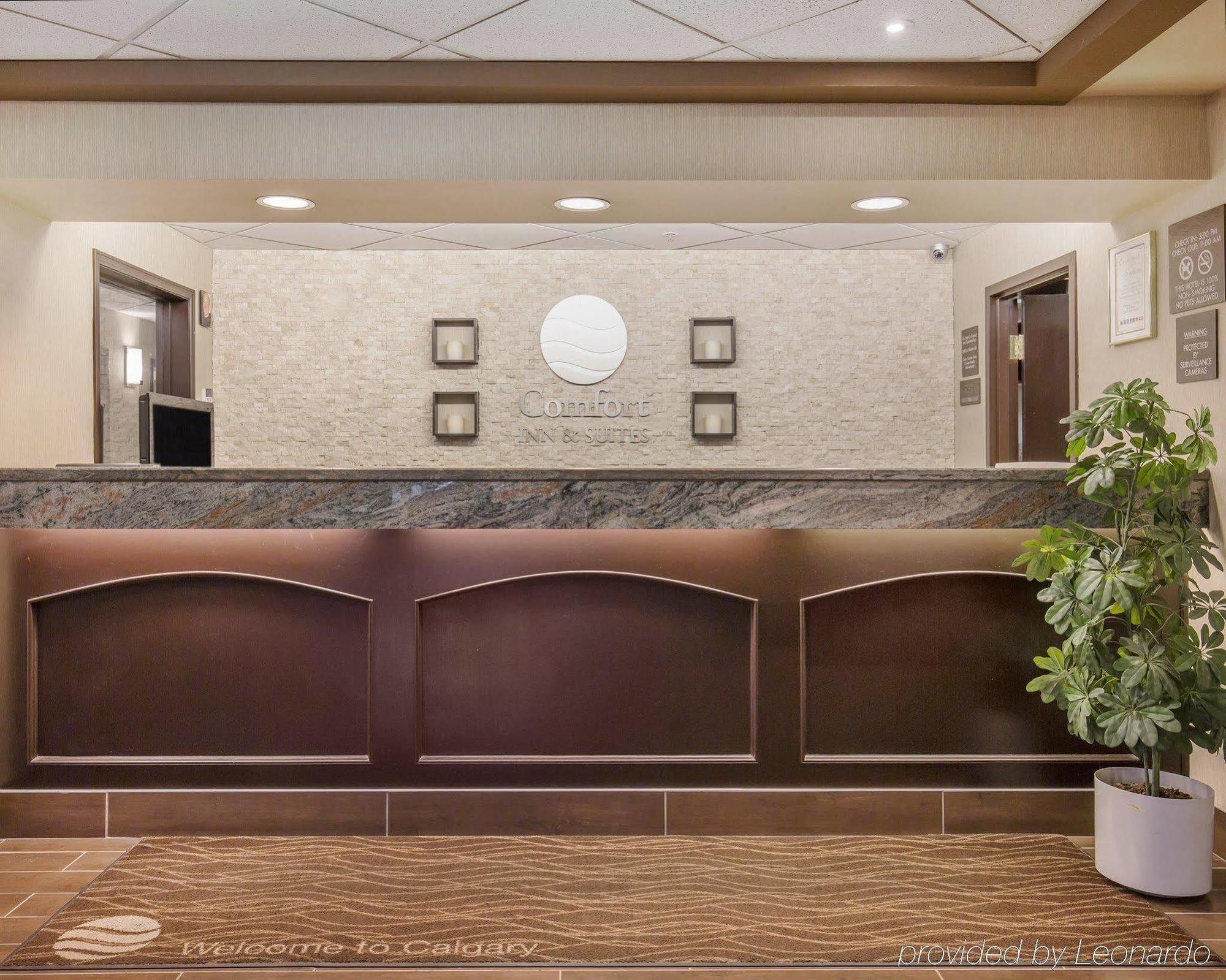 Comfort Inn & Suites University Calgary Extérieur photo