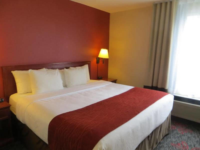 Comfort Inn & Suites University Calgary Extérieur photo