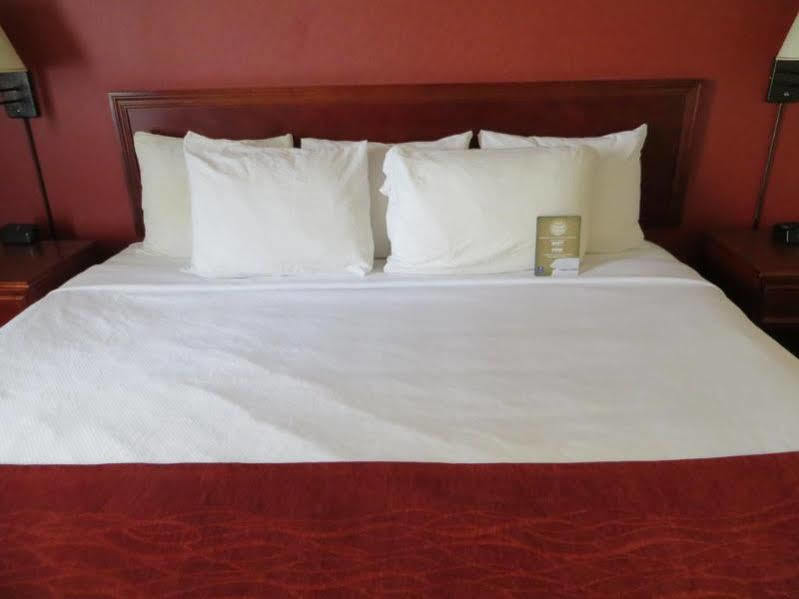 Comfort Inn & Suites University Calgary Extérieur photo