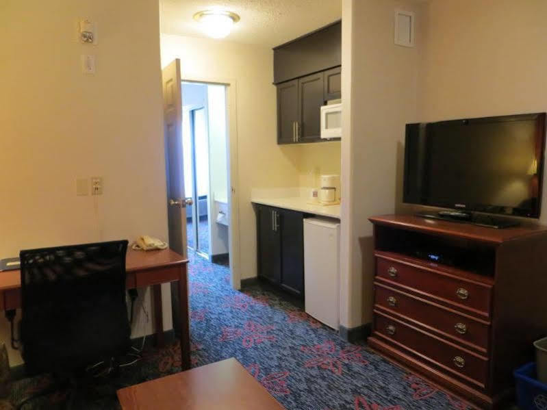 Comfort Inn & Suites University Calgary Extérieur photo